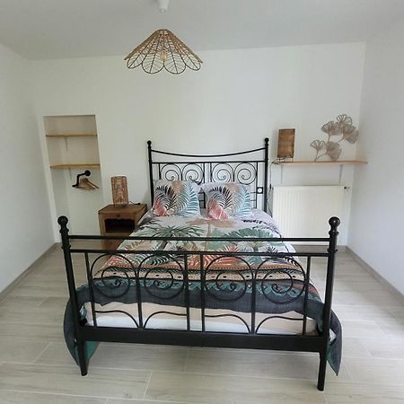 Le Truc En Plus, Accessibles Pmr, Appartement 45 M2 Mitoyen Dans Une Maison Avec Un Autre Appartement Guérard Esterno foto
