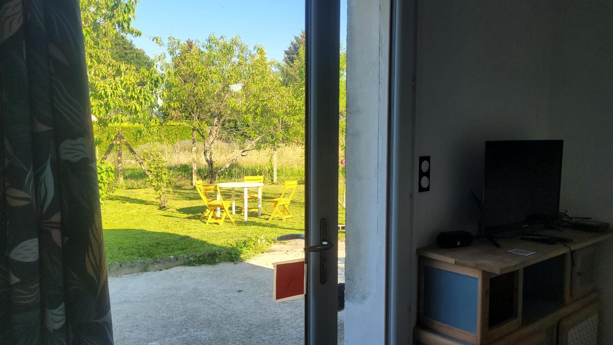 Le Truc En Plus, Accessibles Pmr, Appartement 45 M2 Mitoyen Dans Une Maison Avec Un Autre Appartement Guérard Esterno foto